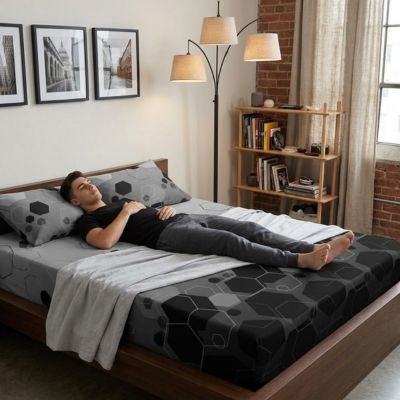 Drap housse confort élastique homme someil allongé sur son lit